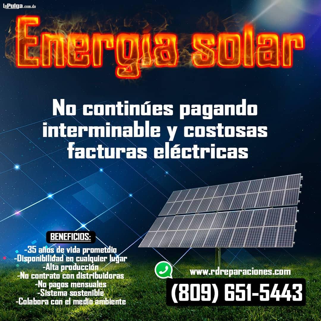 Instalación de sistema solar energía fotovoltaica Foto 7012852-1.jpg