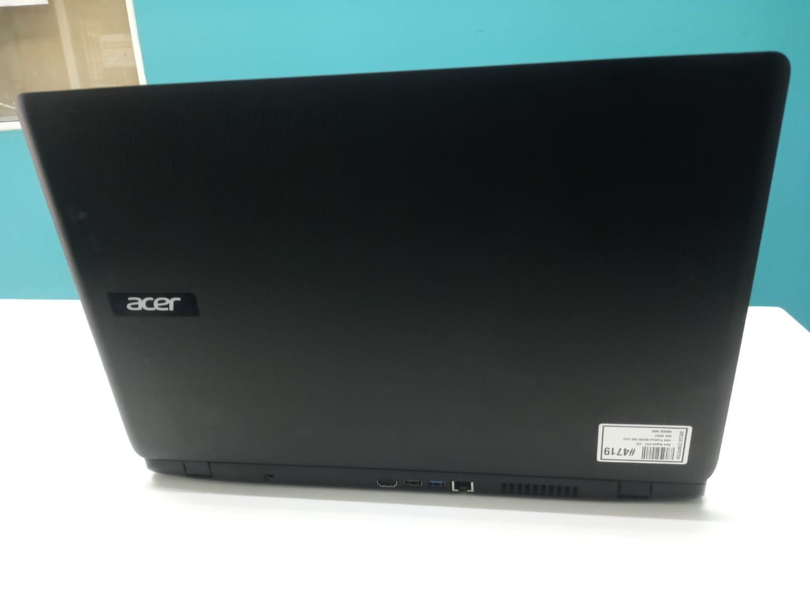 Laptop Acer Aspire ES1-732 / 6th Gen Intel Pentium N4200 / Foto 7167740-4.jpg