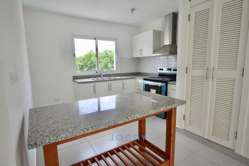 Jochy Real Estate vende apartamento en Playa Nueva Romana Foto 7171698-5.jpg