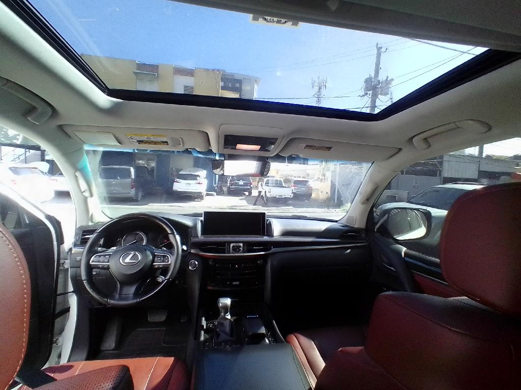 Lexus LX 570.      2016 Foto 7203882-8.jpg
