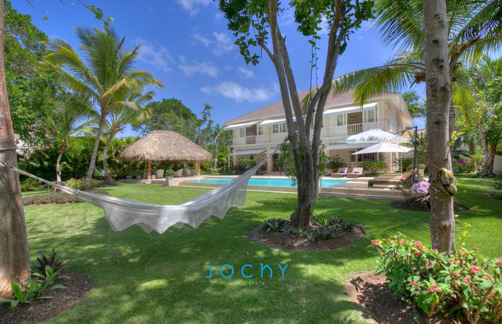 Jochy Real Estate vende villa en PuntaCana Resort  Club R.D Foto 7207163-2.jpg