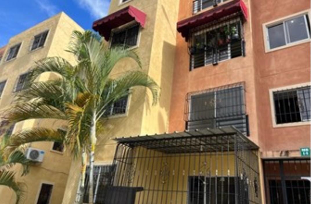 Vendo comodo apartamento en Santo Domingo Norte Segundo Piso.  Foto 7217945-9.jpg