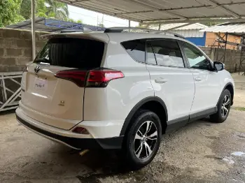 En alquiler toyota highlander 2016  drive rent a car santiago rep. dom