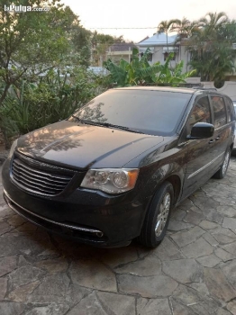 Chrysler town  country 2013 gasolina