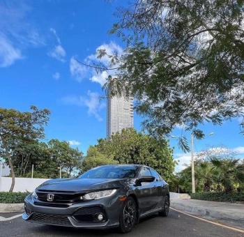 Honda civic sedan hatchback 2019 super full importado