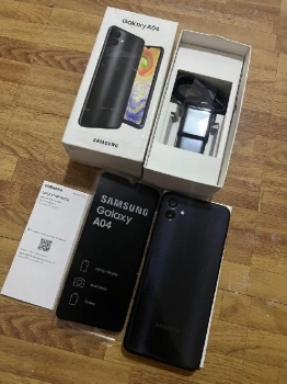 Samsung A04 de 128 GB nuevo en su caja.