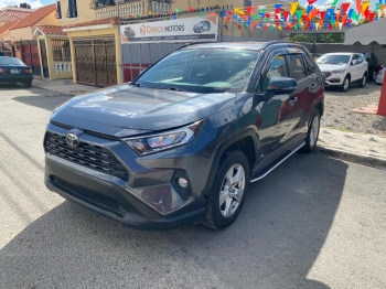 Toyota rav-4 xle 2019 4x4.