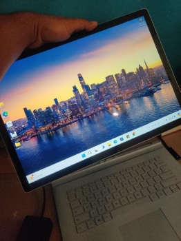 Surface book 2