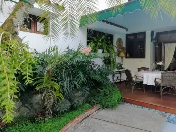 Vendo cómoda confortable y bella  casa en arroyo hondo viejo de oportu