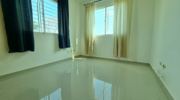 Vendo apartamento en 3er nivel en el ensanche ozama con 2 parqueos