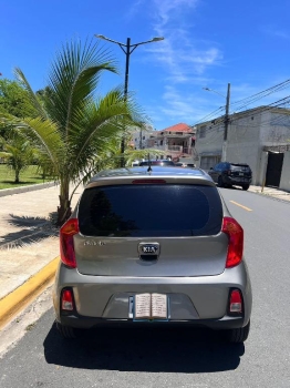 Kia Picanto 2016 - 450mil - Negociable en Santo Domingo DN