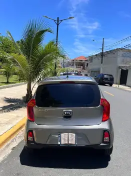 Kia Picanto 2016 - 450mil - Negociable en Santo Domingo DN