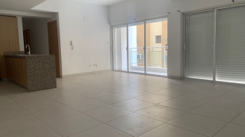 Apartamento en venta o alquiler de 3 habitaciones más estudio – bella