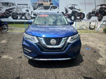 Nissan roge 2018  en la vega