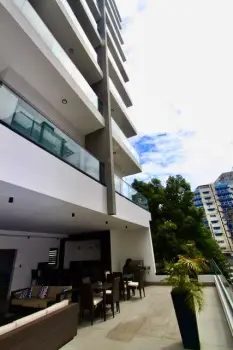 Alquilo apartamento en bella vista nuevo