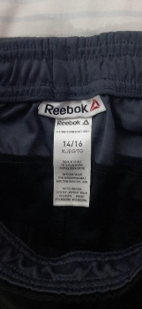 Pantalón corto reebok talla 14-16 niños