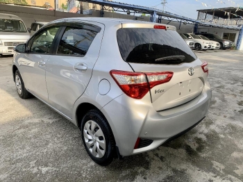 Toyota vitz 2018 financiamiento disponible
