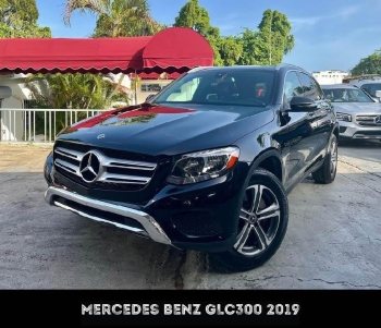 Mercedes benz glc300 2019