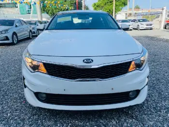 Kia k5 2018 glp blanco de fabrica