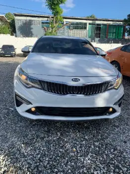 Kia k5 2019 glp blanco de fabrica