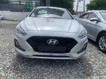 Hyundai sonata new rise 2019  glp de fabrica