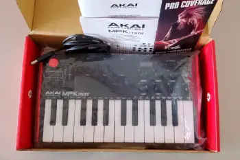 Piano akai mpk mini 3