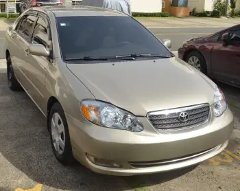 Toyota corolla le 2006 en la vega