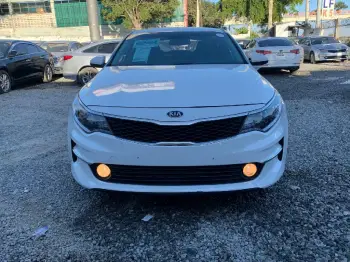 Kia k5 2018 glp blanco de frabrica