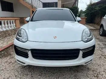 Porsche cayenne platinum edition 2017