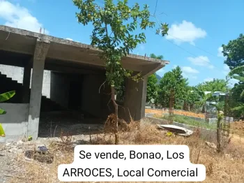 En bonao sector los arroces local comercial en venta