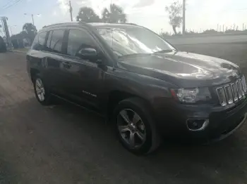 Jeep compass high latitude 4x4 2016 recién importado excelentes condic