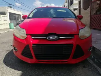 Ford focus se 2012 hatchback excelentes condiciones clean