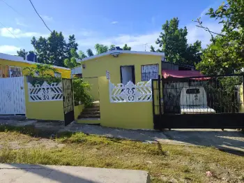 Se vende hermosa casa y barata por motivo de viaje