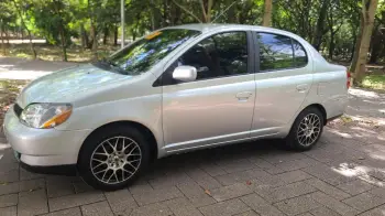 Toyota echo 2001 americano