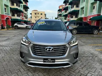 Hyundai santa fe sport 42 tres filas de asientos año 2018