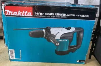 Taladro makita model  hr4002 totalmente nuevo.