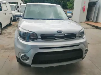 Kia soul  2019 motor 2.0 recién imortada clean carfax como nueva.