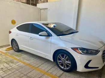 Se vende! hyundai elantra se 2017 - versión americana