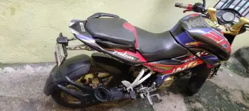 Bajaj pulsar ns 200