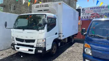 Vendo camion mitsubishi fuso 2014 financiamiento disponible