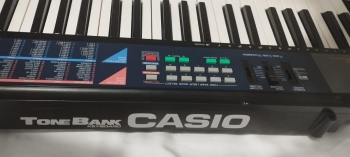 Piano casio 49 teclas