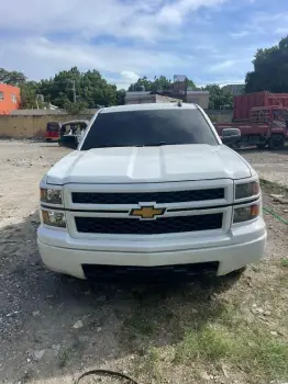 Chevrolet silverado 2015  en peravia