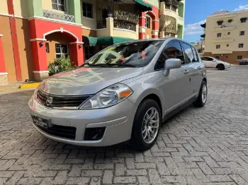 Nissan versa año 2012