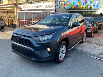 Toyota rav4 xle 2019