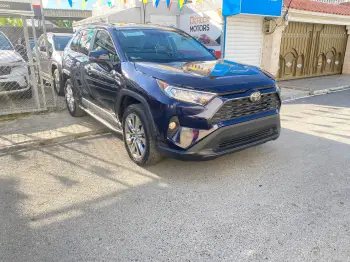 Toyota rav4 xle 2020