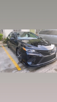 Toyota camry se 2020