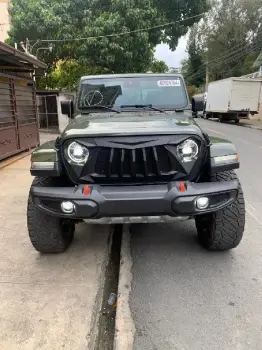 Jeep gladiator overland año 2022 us 65000 neg.