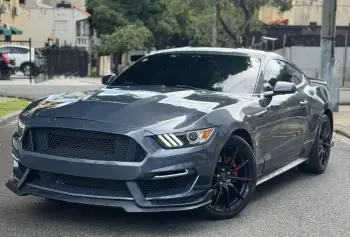 Ford mustang 2016 v6