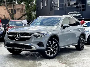 Mercedes-benz glc 200 2025!!! en santo domingo este