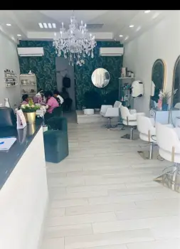 Vendo punto comercial salon de belleza en santo domingo este